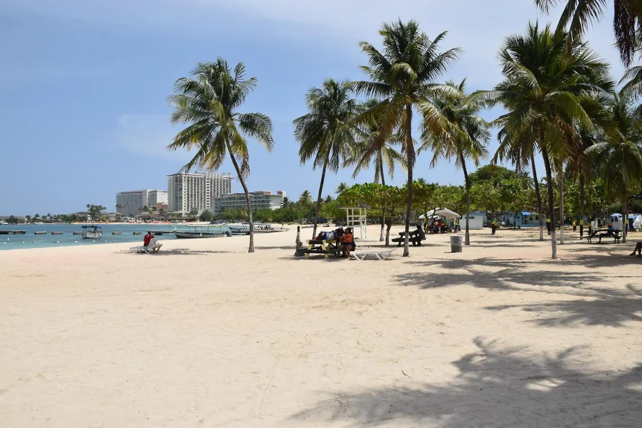 Sandcastle Resort Ocho Rios 0*,  Jamajka